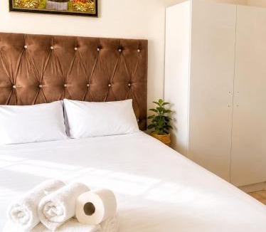 Wentworth House | Dulux unit