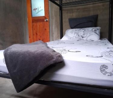Dumaguete Bed & Breakfast | Duma Hostel
