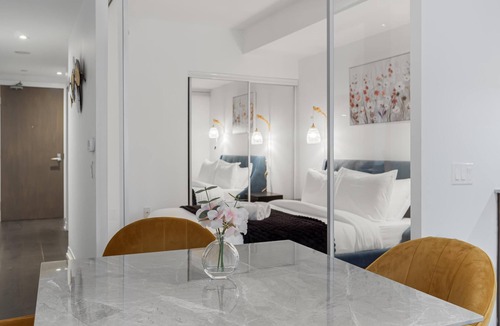 Garden District Hotel | Dundas District Suites