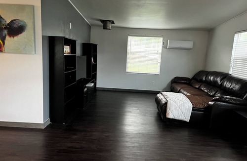 Lakeside House | DUNE ACCESS Cozy and Charming 2bdrm Home in Lakeside