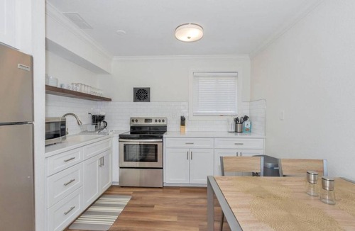 Willoughby Spit Apartment | Dune Cottage Cove Suite (2-Bed/2-Bath Beach Condo)