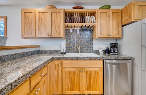 Shorepine Village House | Dune Grass-Steps to beach, dog OK, comfortable home, gas fireplace