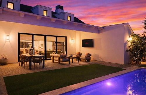 Suncrest Estates House | Dune - Sparkling Pool - Mins to Old Town