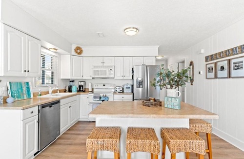 Holden Beach House | Dunebug Cottage 319 Sandpiper Lane home