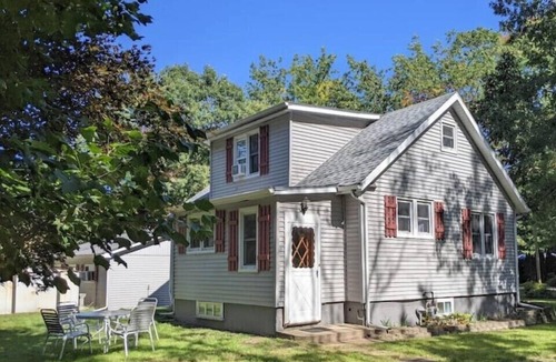 Town of Pines House | Dunes Cottage at Town of Pines Lake Michigan near Indiana Dunes Parks!
