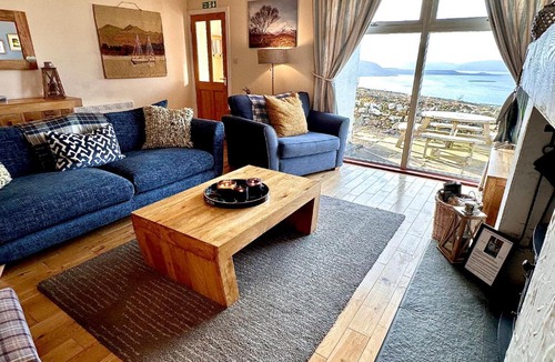 Waternish House | Dunhallin Ard