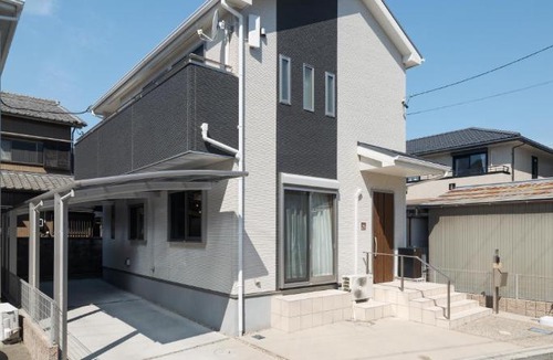 Kasugai Apartment | DuO春日井 大型犬OKペット可プラン有 お子様歓迎一軒家貸切の宿