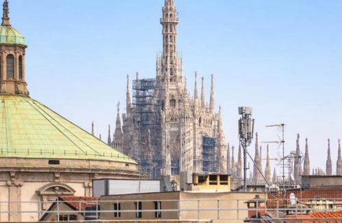 Carrobbio Apartment | Duomo Charming Maison with Private Terrace - A Unique Milanese Experience