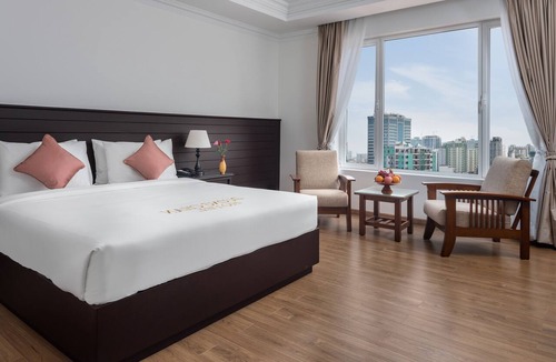 Chamkar Mon Hotel | Duong Chan Hotel