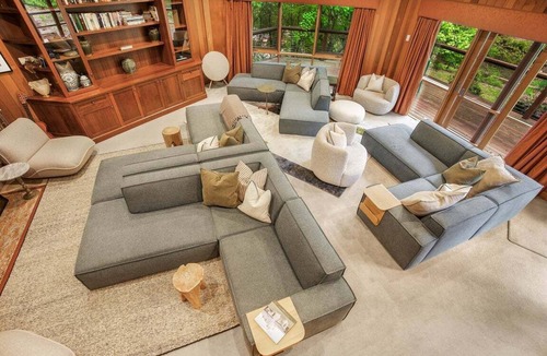 Merrijig Resort | Duos Riverfront Luxury- Main House