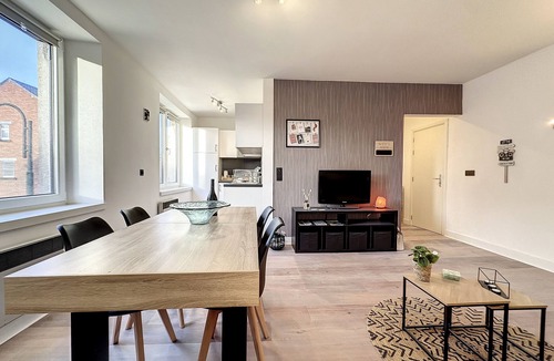 Han-sur-Lesse Apartment | Duplex à 2 min du Départ du Parc Animalier et Grottes , Idéal Pour les Familles