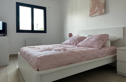 Champigny-sur-Marne Apartment | Duplex 130m2 Pour 8 Personnes