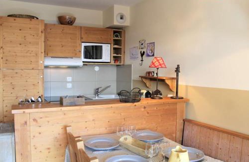 Les Claux Apartment | Duplex 3 pièces avec piscine, 6 couchages, à 50m des pistes - Quartier Fontbonne, Vars - FR-1-330B-117