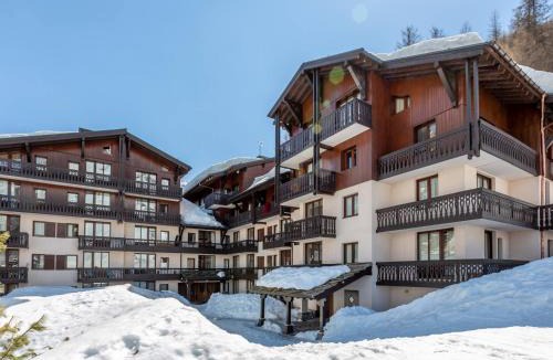 Val-d'Isere Apartment | Duplex 4 pièces avec WiFi, parking et animaux acceptés - FR-1-694-139