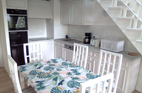 Valescure Apartment | Duplex 65 m2, 8 pers, 6 beds, terrace, air conditioning, garage, wifi, Tennis Golf Valescure