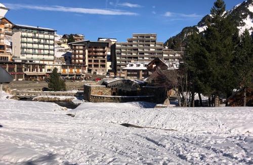 La Mongie Apartment | Duplex 8 couchages, au pied des pistes de la Mongie