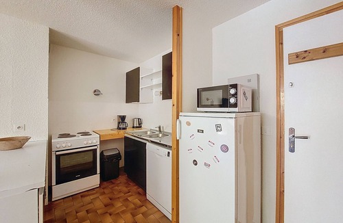 Saint-Jean-dʼAulps Apartment | DUPLEX APARTMENT - SWIMMING POOL - NEAR MORZINE - 6 PEOPLE - 3 BEDROOOMS - COFI D19