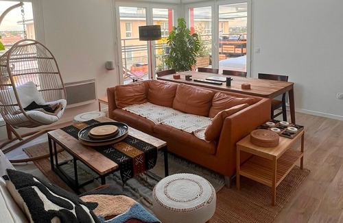 Corbeil-Essonnes Apartment | Duplex de la Gare, Rooftop, Jacuzzi