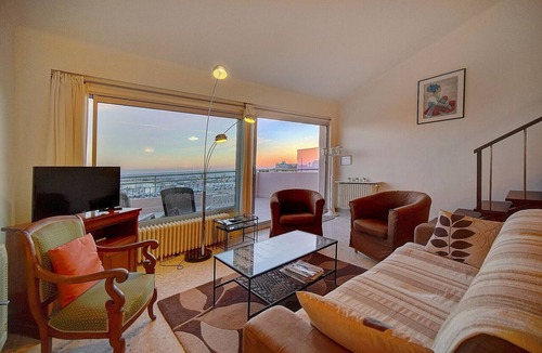 Cannes Old Town Apartment | DUPLEX EXCEPTIONNEL AVEC VUE MER A1B059