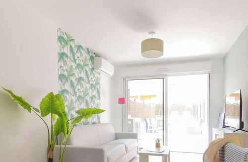 La Faviere Apartment | Duplex for 6 - Linens included - Pets allowed