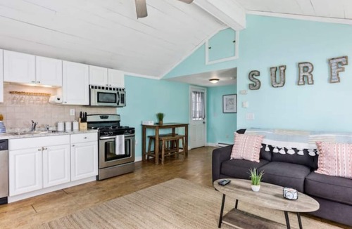 Salisbury Beach House | Duplex for Multi-Family Groups -Pet Friendly-Steps to Beach-45 Min to Salem, MA