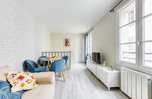 Chantiers Apartment | Duplex I Parking Gratuit I RER 3min I Paris 15min