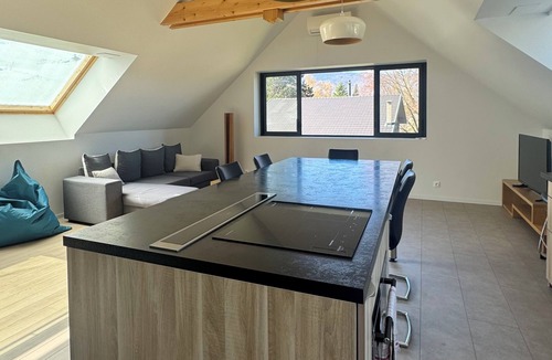 Menthon-Saint-Bernard House | Duplex in house for 4-6 people - View of Lake Annecy - Beach 200 m away