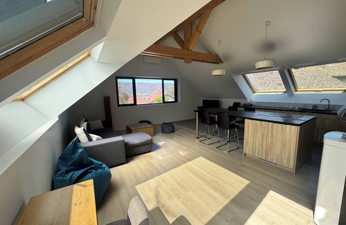 Menthon-Saint-Bernard House | Duplex in house for 4-6 people - View of Lake Annecy - Beach 200 m away