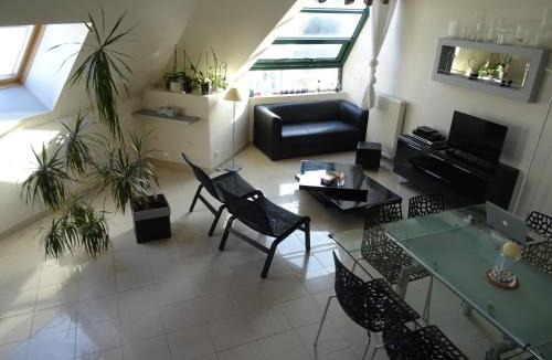 Henriville House | Duplex residence d'orléans