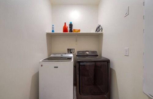 Casas Adobes House | Duplex-Style House/Split/Office/3 BR 3 BA