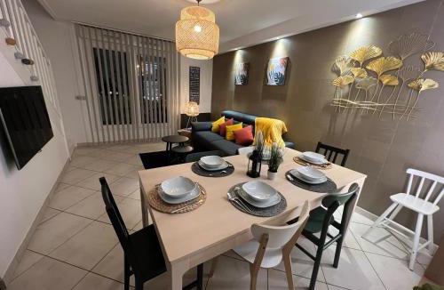 Quartier Saint-Clement - Jardin des Plantes Apartment | Duplex T3 Moderne au Metro - Clim & Parking Privé