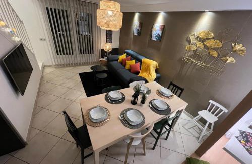 Quartier Saint-Clement - Jardin des Plantes Apartment | Duplex T3 Moderne au Metro - Clim & Parking Privé