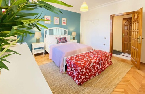 Kadikoy Apartment | Duplex Unit with Patio and Balcony, 5 min from Sea