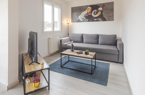 Troyes Apartment | Duplex Work & Play - Proche Hypercentre