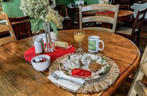 Glasgow Hotel | DuPriest Room at Main Street Bed & Breakfast