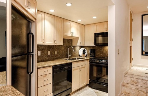 Aspen House | Durant Unit C12, Condo with 2 Fireplaces, Access to Pool & Hot Tub