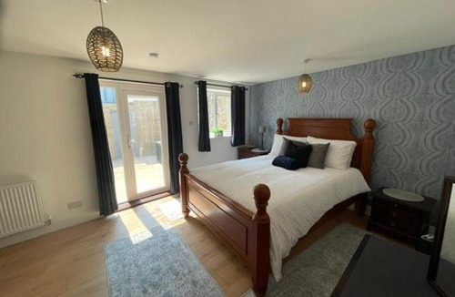 West Bay Hotel | Durbeyfield