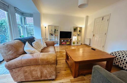 Durham House | Durham City Centre 5 bedroom House
