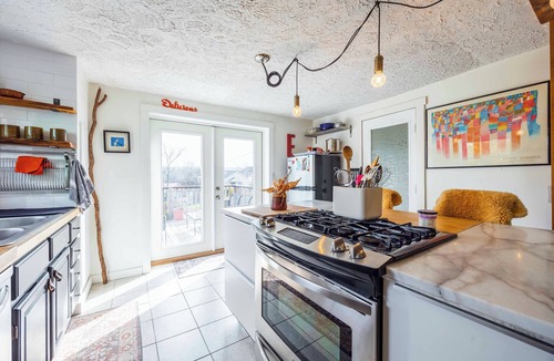 Canaan Valley House | DV-627 Walk to Breweries! Pets OK!