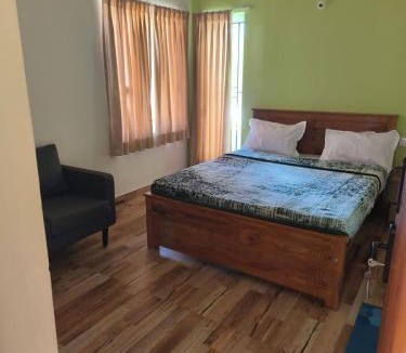 West Mere Bed & Breakfast | Dwarka Home Stay