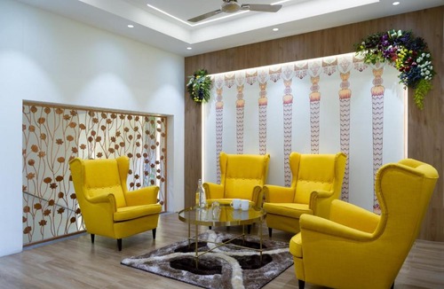 Hingoli Hotel | Dwarka Palace