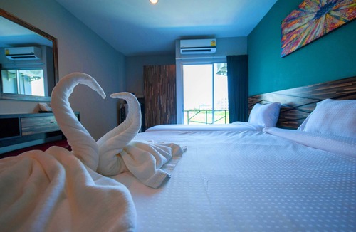 Racha Thewa Hotel | Dwella Suvarnabhumi