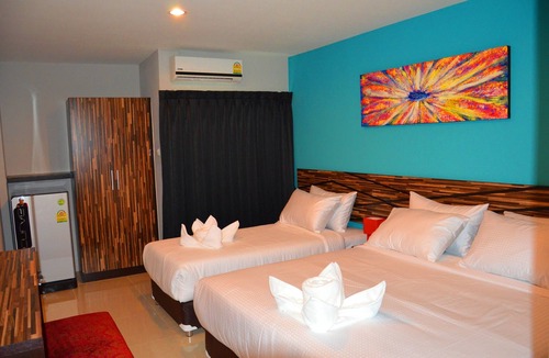Racha Thewa Hotel | Dwella Suvarnabhumi