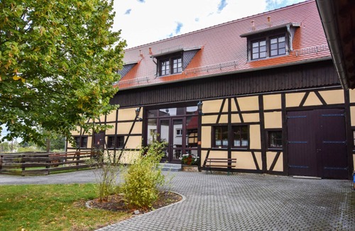 Crimmitschau House | DZ Wiesenblick - Lavendelhof - Die Idyllische Landpension