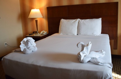 Hopelawn Hotel | E Hotel Banquet & Conference Center