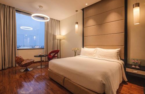 Royapettah Hotel | E Hotel