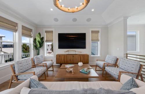 St. Augustine Beach House | E Komo Mai - Pool Elevator Roof Deck Views