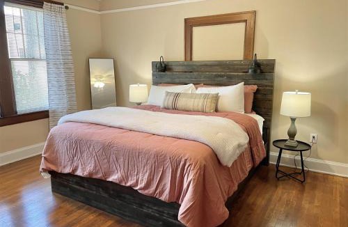 Anderson House | E Reed St., 117 B
