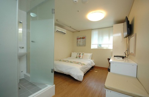 Nonhyeon-dong Hotel | E Residence