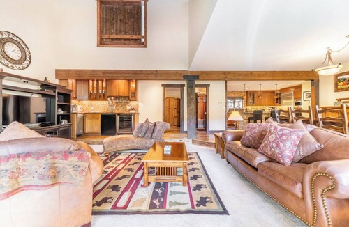 Keystone House | E28-3